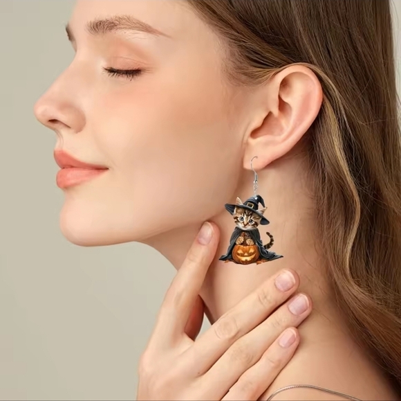 Cute Halloween Cat Witch Earrings – Acrylic Pumpkin Design - Picture 5 of 9